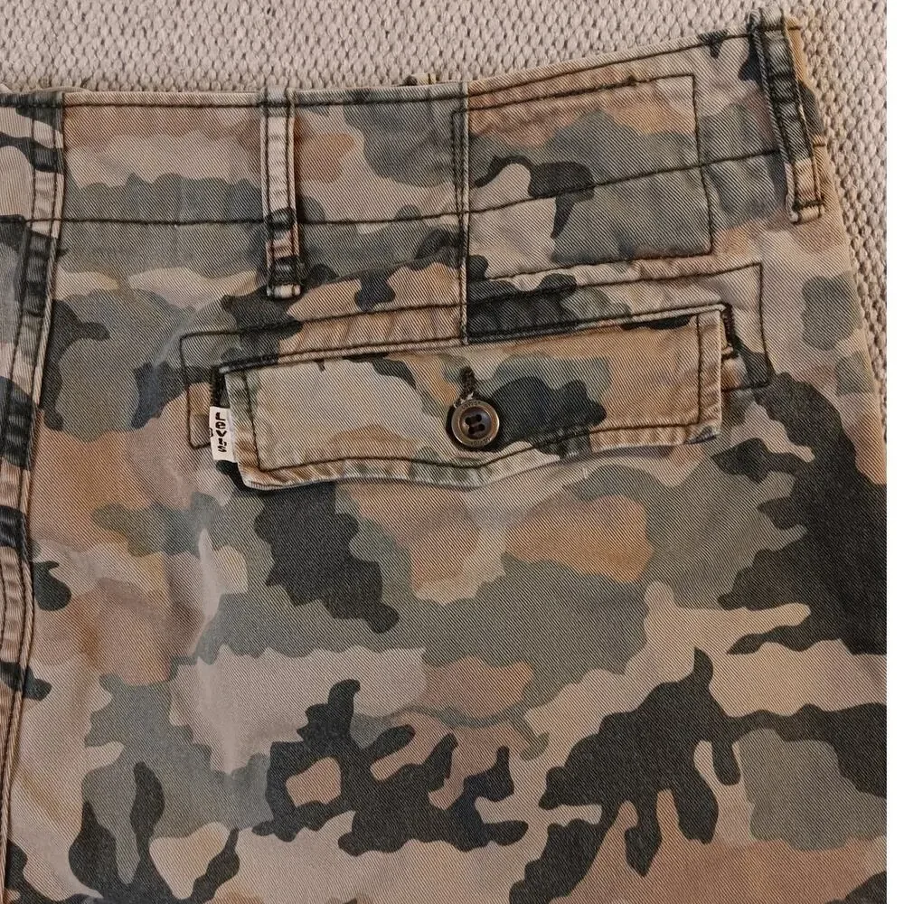 Levis Cargo Shorts‎ Mens 36 Woodland Camo Outdoors Hiking Gorp Core Beach